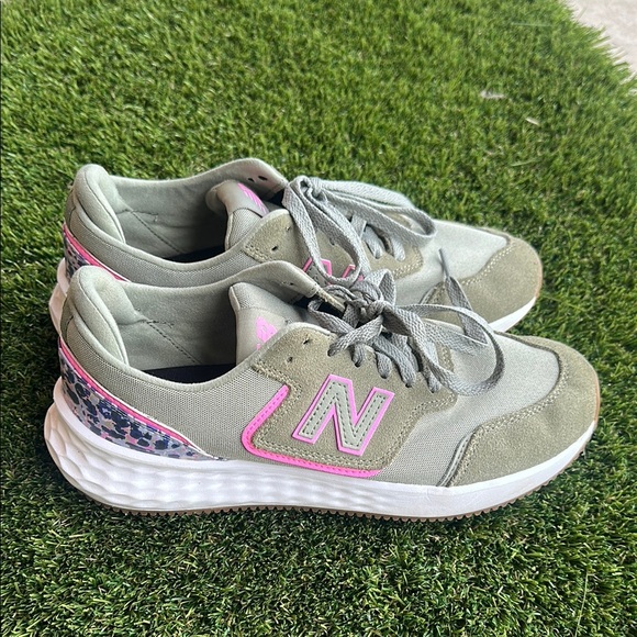 *like new* New Balance Fresh Foam X70 Women’s Shoes Size 9.5 - Picture 6 of 11